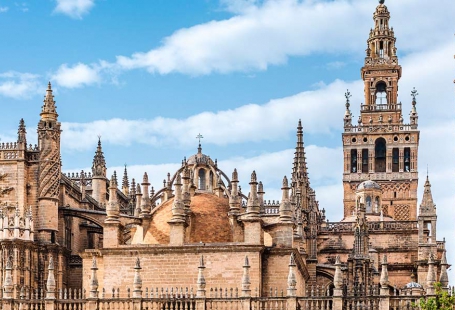 La Giralda, la Cattedrale e l’Alcázar
